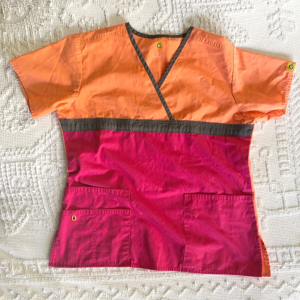 Wonder Wink Scrub Set